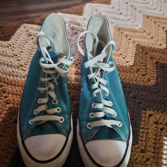 Womens Converse Chuck Taylor - Picture 3 of 5